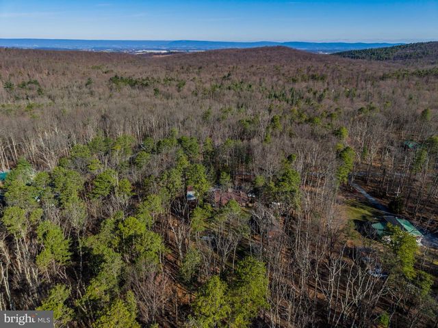 128 PINE TREE DR, Newville, PA 17241