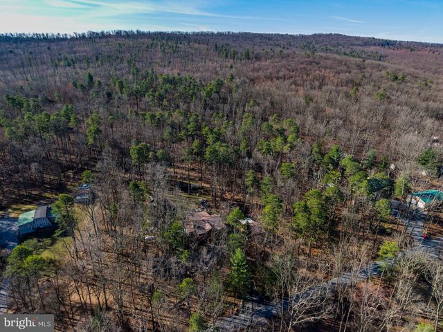 128 PINE TREE DR, Newville, PA 17241