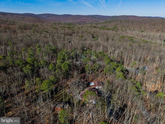 128 PINE TREE DR, Newville, PA 17241
