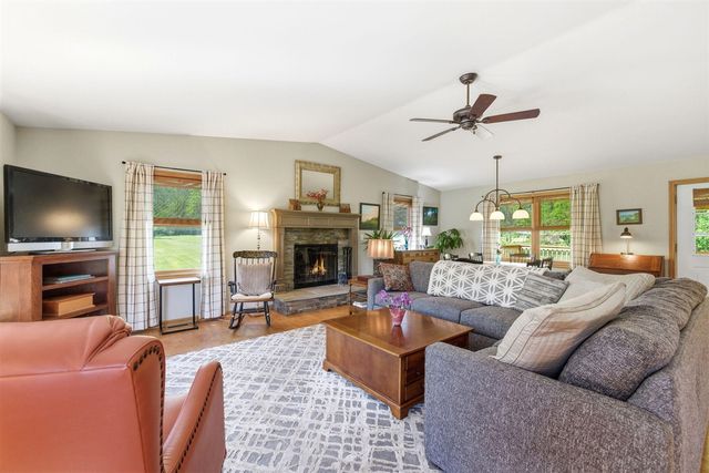 7780 W East Road, Lakeside, MI 49116