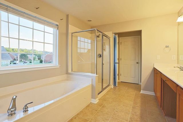 2004 Universe Ct, Nolensville, TN 37135