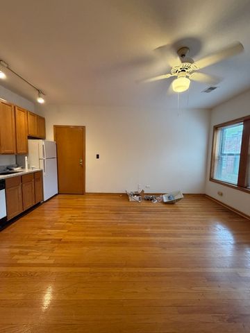 628 W Patterson Avenue 3E, Chicago, IL 60613