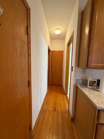 628 W Patterson Avenue 3E, Chicago, IL 60613