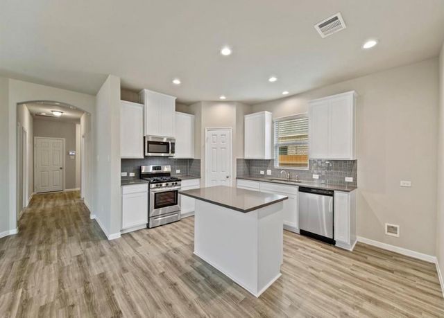 13330 Padre Bay Lane, Iowa Colony, TX 77583