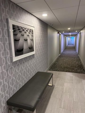 300 Bayview Dr 201, Sunny Isles Beach, FL 33160