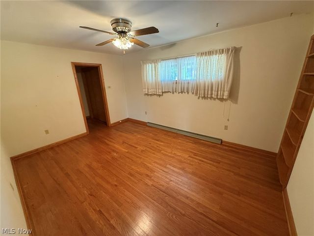 2902 Downeys Hill Drive NE, Dover, OH 44622