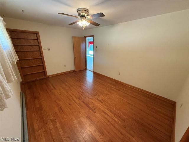 2902 Downeys Hill Drive NE, Dover, OH 44622