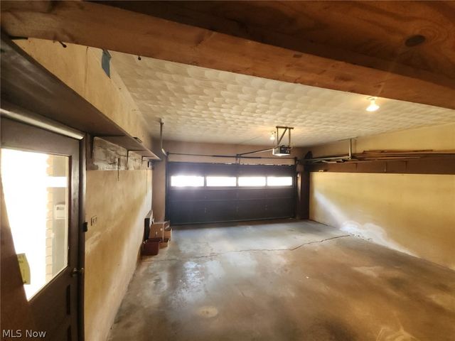 2902 Downeys Hill Drive NE, Dover, OH 44622