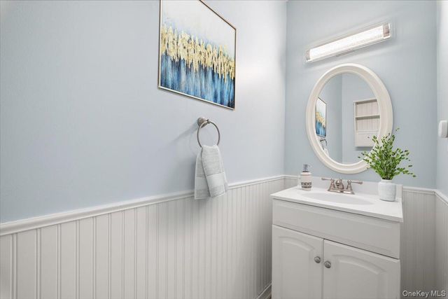 18 Park Drive, Mount Kisco, NY 10549