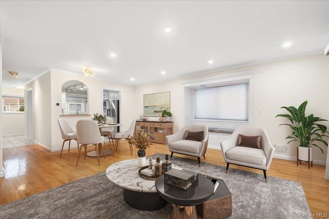 18 Park Drive, Mount Kisco, NY 10549