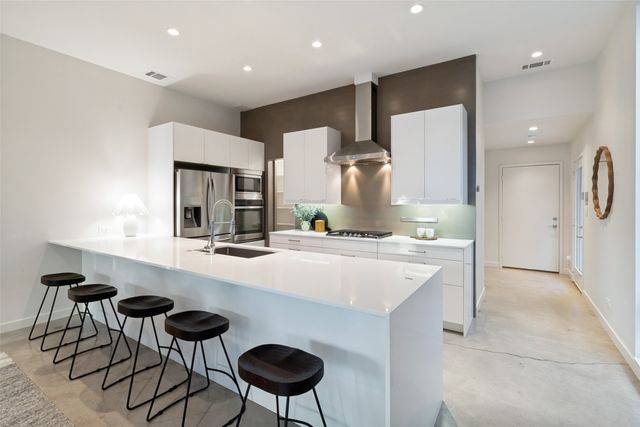 4405 Roseland Avenue, Dallas, TX 75204