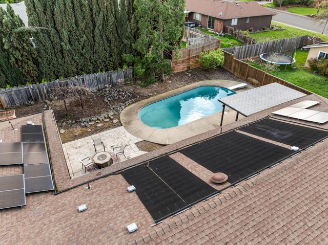 2532 Southport Way, Medford, OR 97504