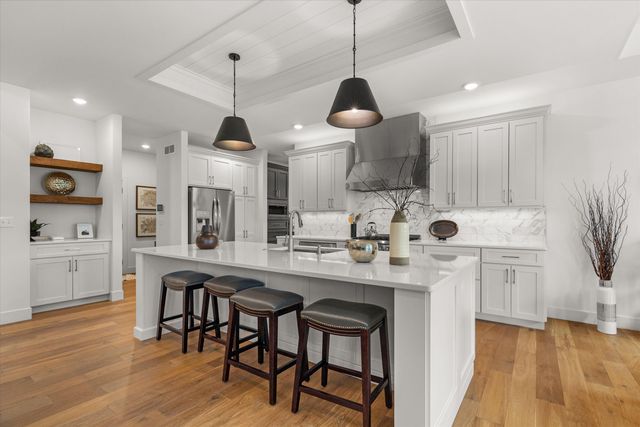 1502 MORNING DOVE DR, Columbia, MO 65201