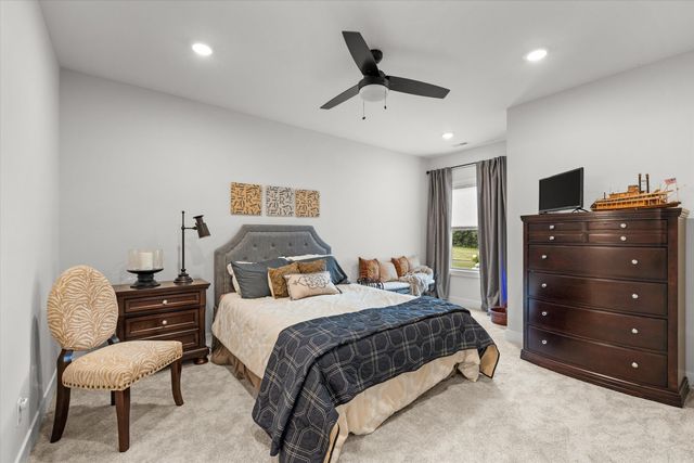 1502 MORNING DOVE DR, Columbia, MO 65201