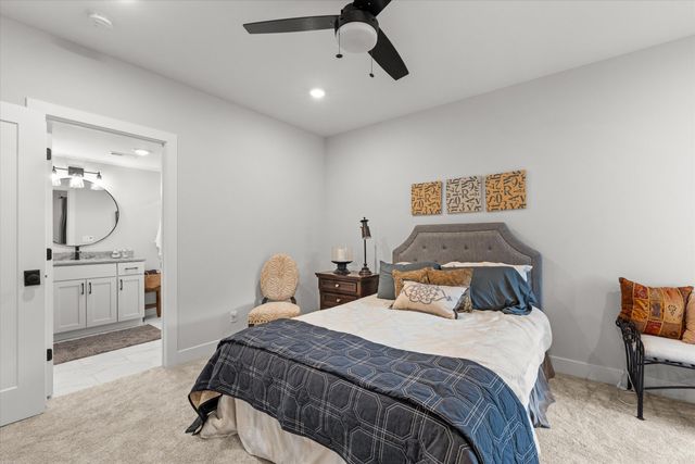 1502 MORNING DOVE DR, Columbia, MO 65201