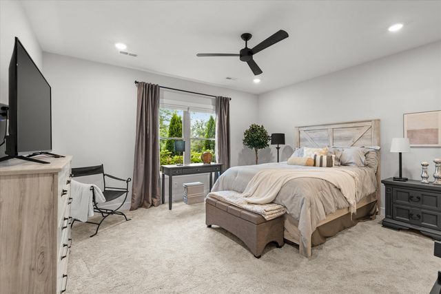 1502 MORNING DOVE DR, Columbia, MO 65201
