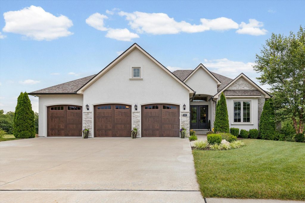1502 MORNING DOVE DR, Columbia, MO 65201