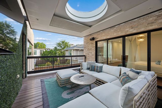 2010 Mcmillan Avenue, Dallas, TX 75206