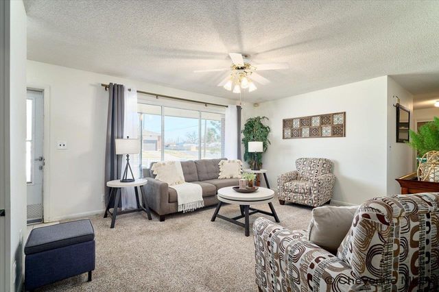3317 LARAMIE ST, Cheyenne, WY 82001