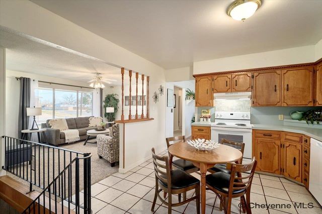 3317 LARAMIE ST, Cheyenne, WY 82001