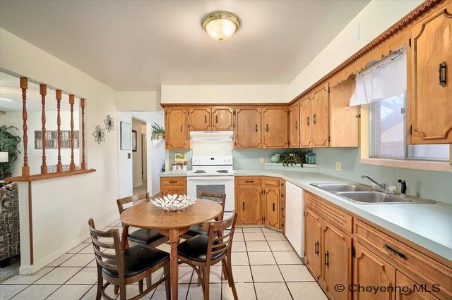 3317 LARAMIE ST, Cheyenne, WY 82001