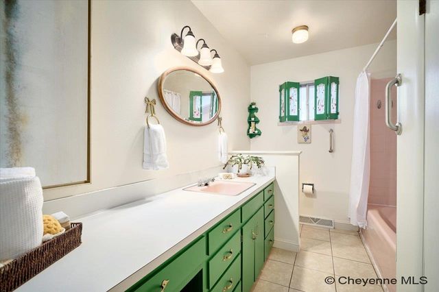 3317 LARAMIE ST, Cheyenne, WY 82001