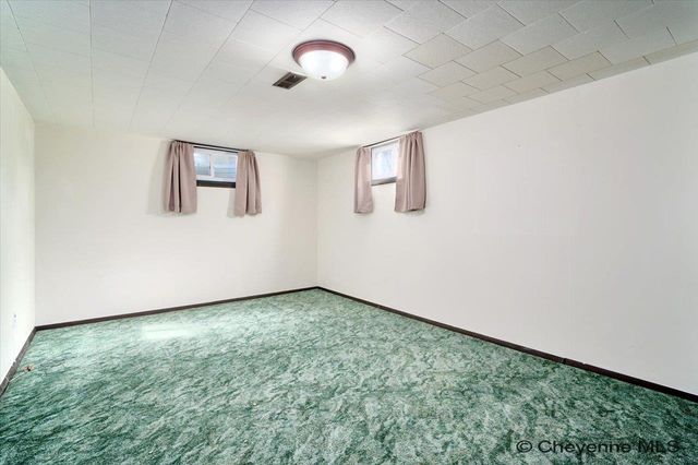 3317 LARAMIE ST, Cheyenne, WY 82001