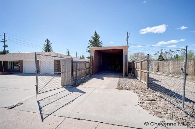 3317 LARAMIE ST, Cheyenne, WY 82001