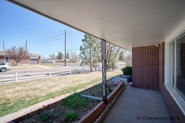3317 LARAMIE ST, Cheyenne, WY 82001