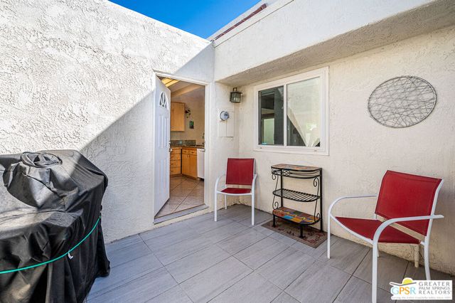 5980 Paradise Plaza, Palm Springs, CA 92264