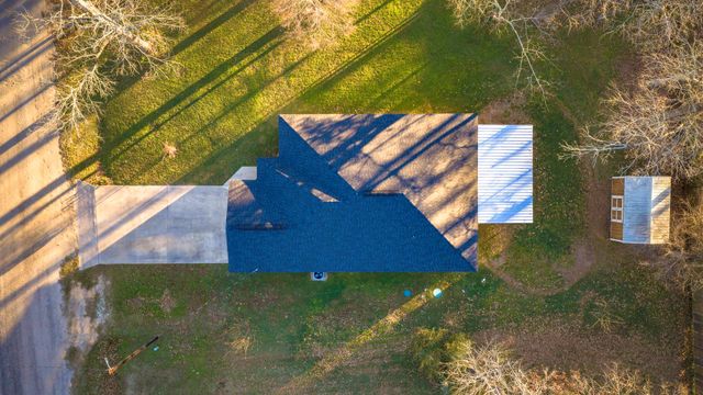 171 Whiteside Drive, Onalaska, TX 77360