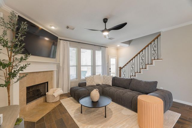 19 Powers Bend Way, The Woodlands, TX 77382