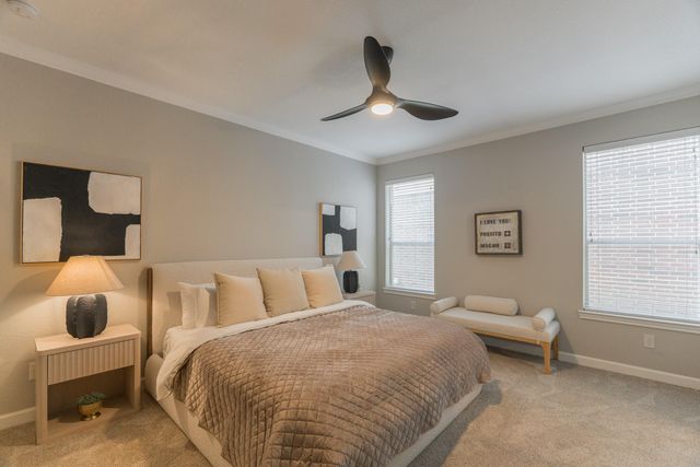 19 Powers Bend Way, The Woodlands, TX 77382