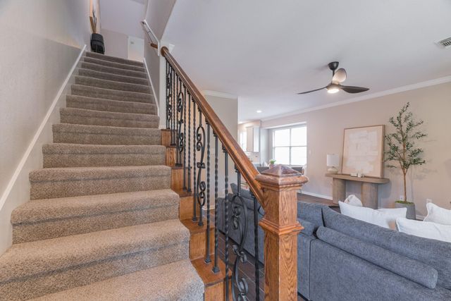 19 Powers Bend Way, The Woodlands, TX 77382