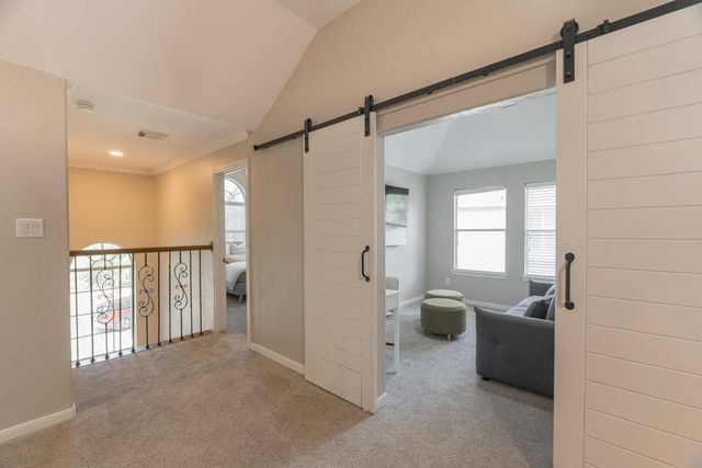 19 Powers Bend Way, The Woodlands, TX 77382