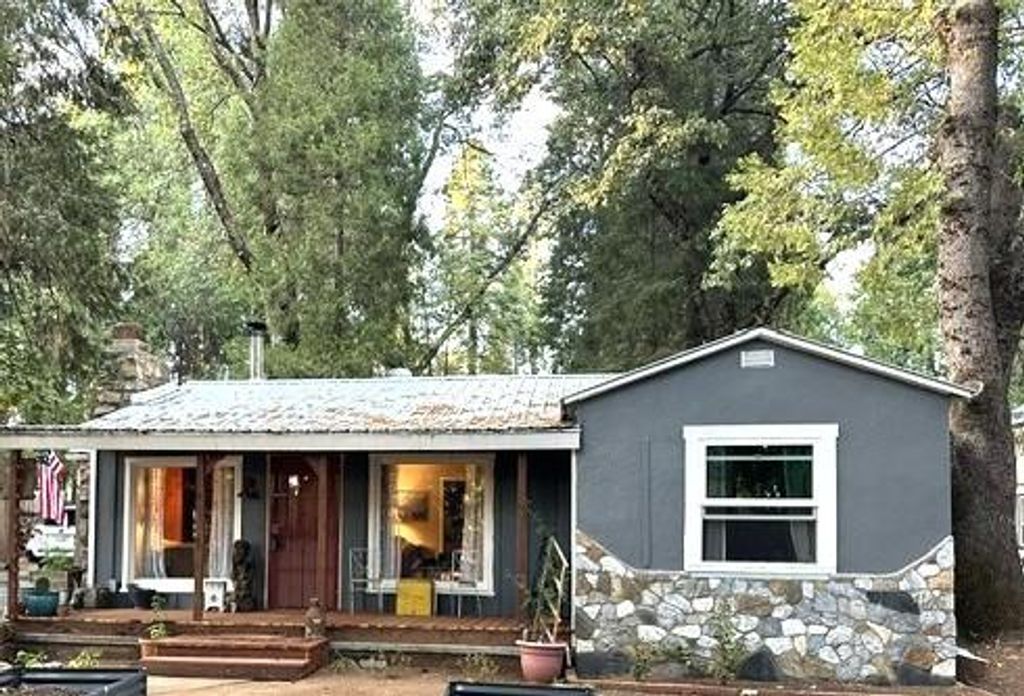 4537 Pony Express Trl, Camino, CA 95709