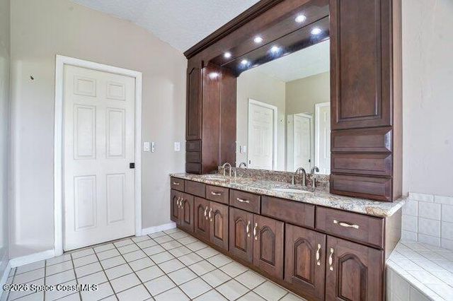 255 Utopia Circle, Merritt Island, FL 32952