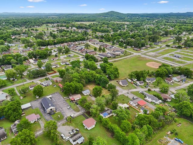 225 E Cedar St, Shelbyville, TN 37160