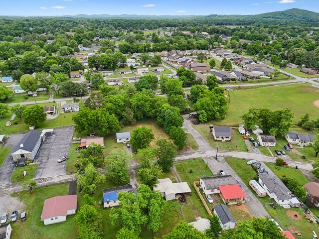 225 E Cedar St, Shelbyville, TN 37160