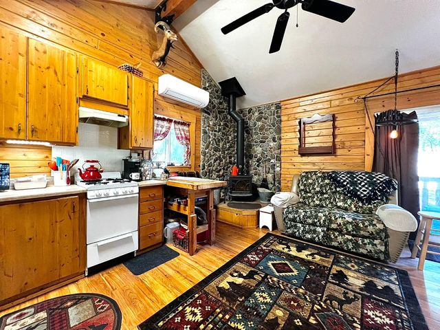 9110 Hidden Valley Rd, Mountain Ranch, CA 95246