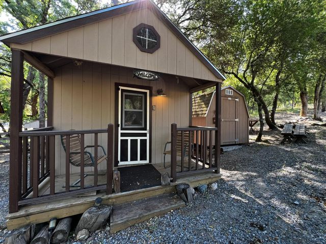 9110 Hidden Valley Rd, Mountain Ranch, CA 95246