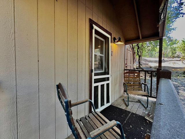 9110 Hidden Valley Rd, Mountain Ranch, CA 95246