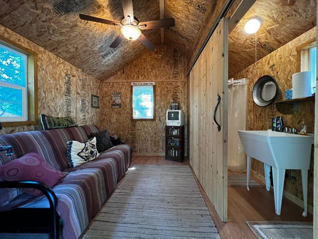 9110 Hidden Valley Rd, Mountain Ranch, CA 95246