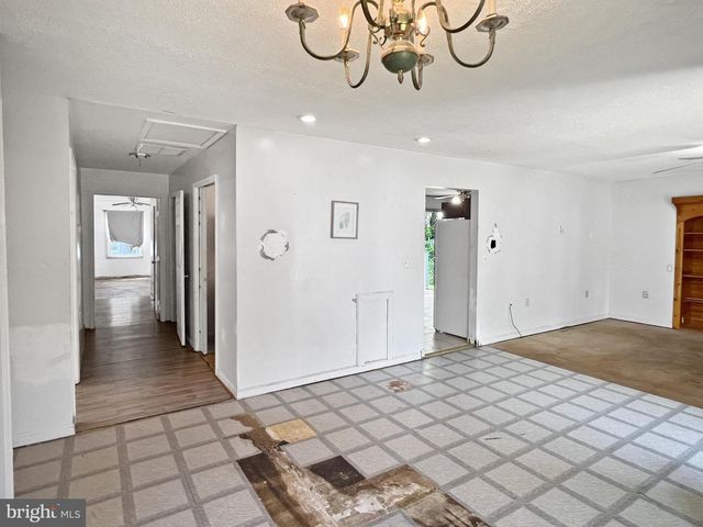 178 FULTON AVENUE, Charles Town, WV 25414