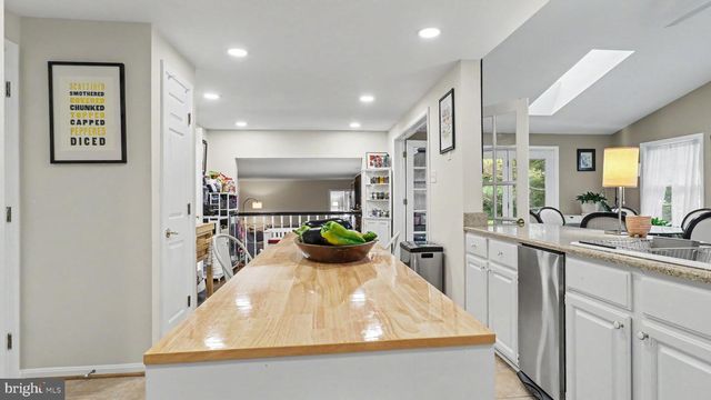 8502 DARK HAWK CIR, Columbia, MD 21045