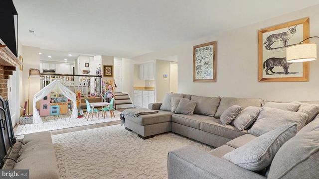 8502 DARK HAWK CIR, Columbia, MD 21045