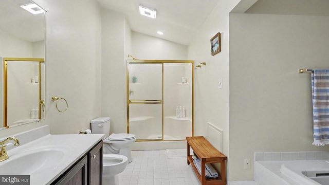 8502 DARK HAWK CIR, Columbia, MD 21045