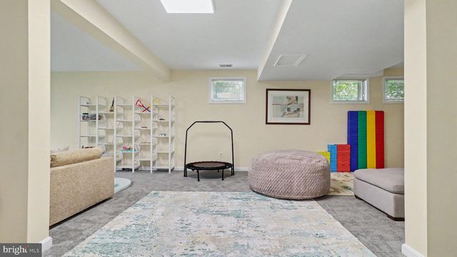 8502 DARK HAWK CIR, Columbia, MD 21045