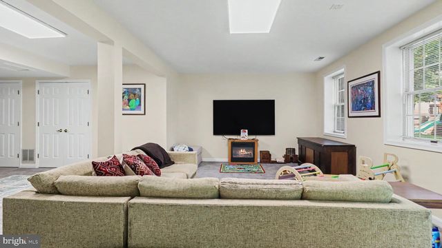 8502 DARK HAWK CIR, Columbia, MD 21045