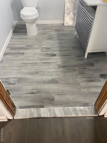 18416 Grand River Avenue, Detroit, MI 48223